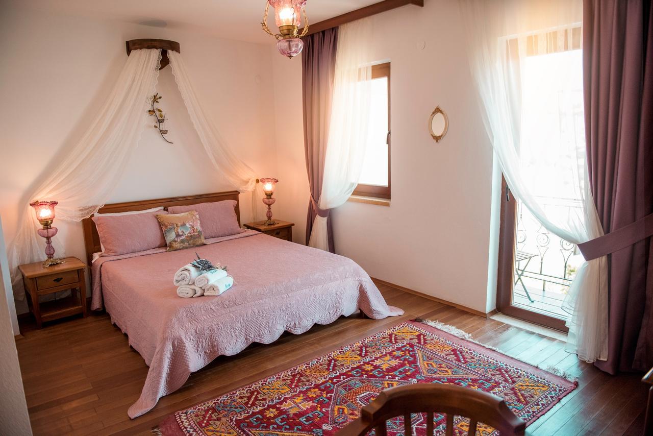 Alesta Hotel Бозджаада Экстерьер фото